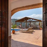 Finca-Los-Almendrales